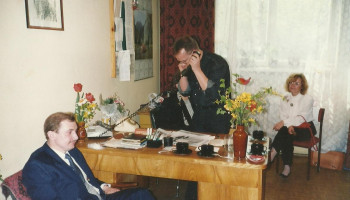 oczekiwanie na przybycie Gości – sekretariat szkoły; rozmowa telefoniczna