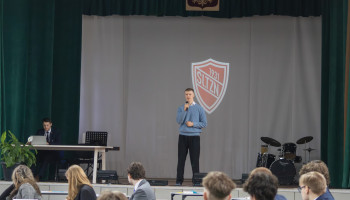 Antoni Szczyrba przedstawia pomysł powołania organizacji „Katowicki Głos Młodych”