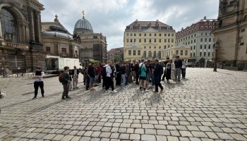 Podczas zwiedzania Starego Miasta w Dreźnie