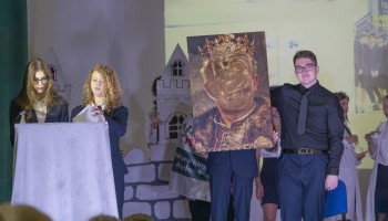 Smoka pokonał szewczyk (na zdjęciu) i otrzymał nagrodę