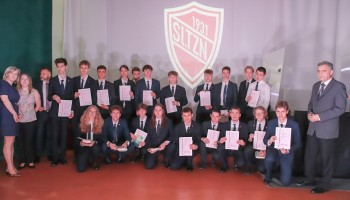 Klasa 3D  - wyróżnieni z Dyrekcją i Wychowawcą